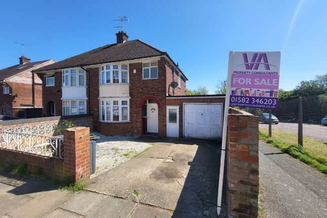 3 bed property, in Luton LU3, £375,000