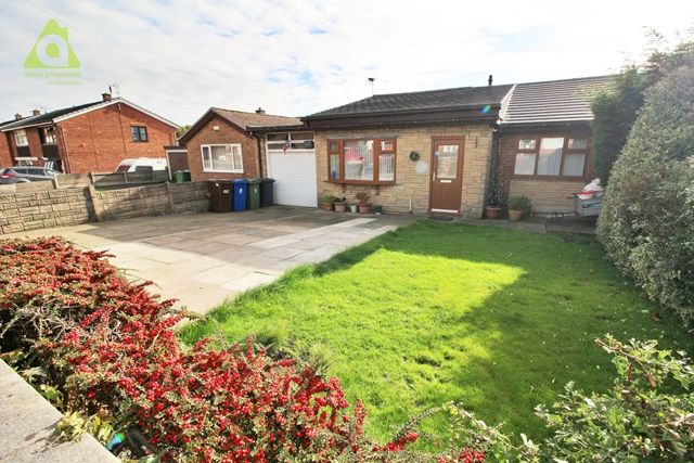 3 bed property, in Sandy Lane, £230,000