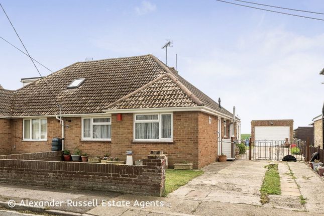 2 bed property, in King Edward Road, £300,000