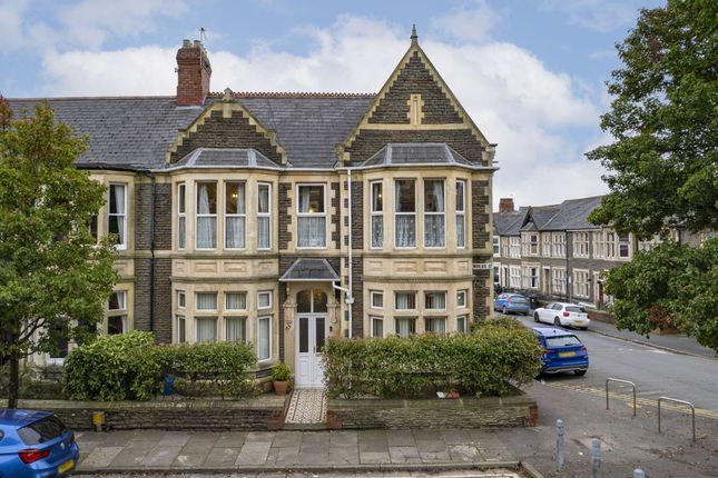 5 bed property, in Morlais Street, £600,000