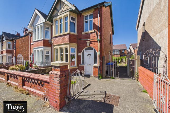 1 bed property, in Laurel Avenue, £45,000