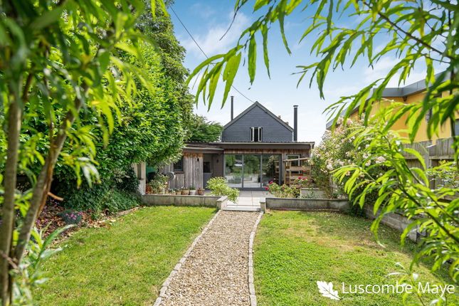 3 bed property, in Aveton Gifford, £725,000