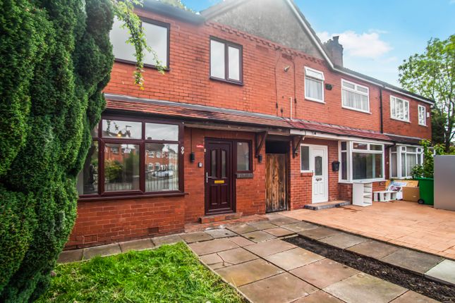3 bed property, in Grange Drive, £230,000