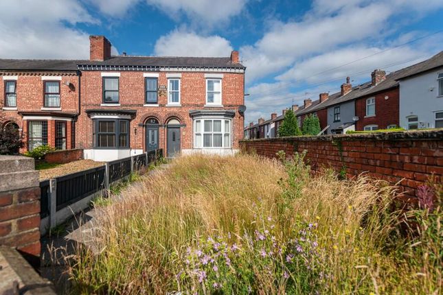 3 bed property, in St. Helens Road, £165,000