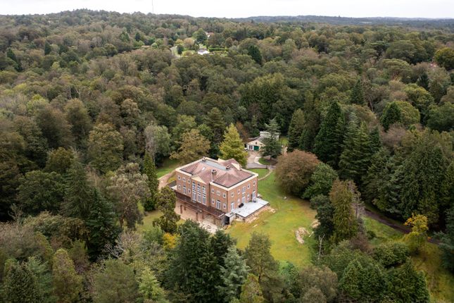 9 bed property, in Brittenden Lane, £3,500,000