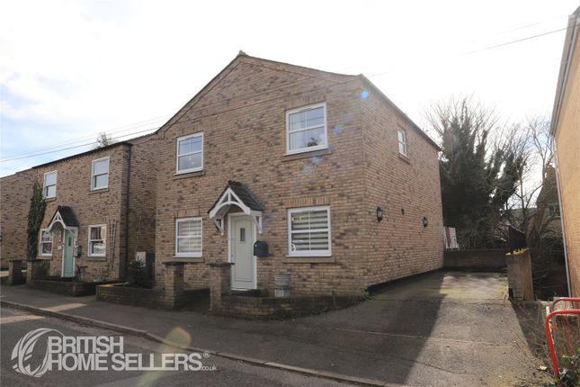 3 bed property, in Pound Road, £340,000
