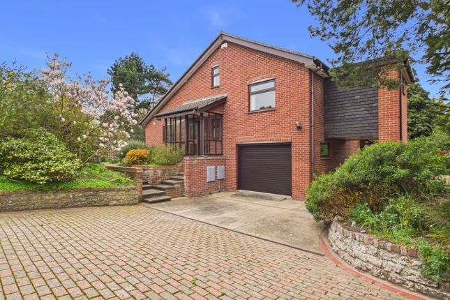 4 bed property, in Stradbroke Road, £500,000