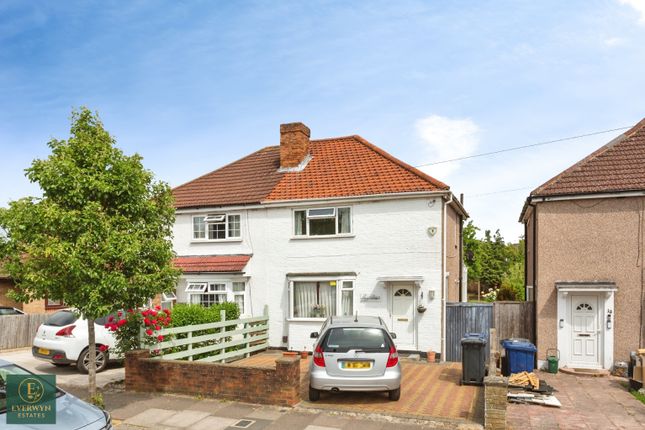 3 bed property, in Russell Road, £550,000