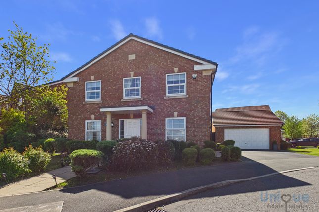 4 bed property, in Redwood Drive, £379,950
