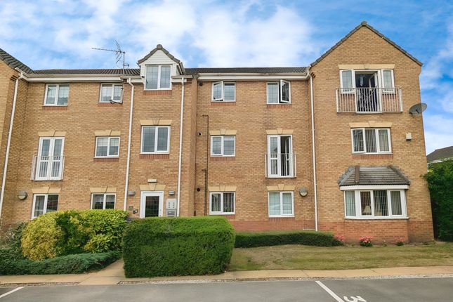 2 bed property, in Mill View Road, £130,000