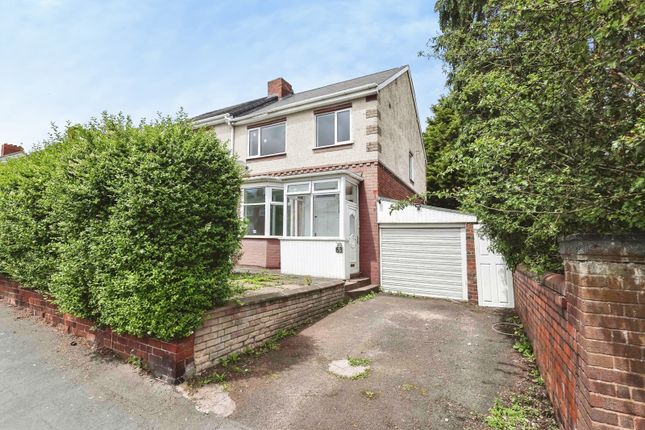 3 bed property, in Bristnall Hall Lane, £280,000