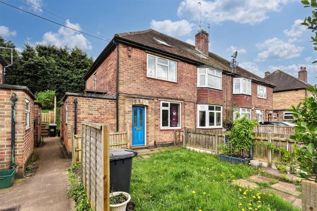 2 bed property, in Valley Road, £100,000