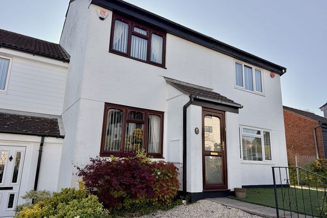 2 bed property, in St. Boniface Drive, £210,000