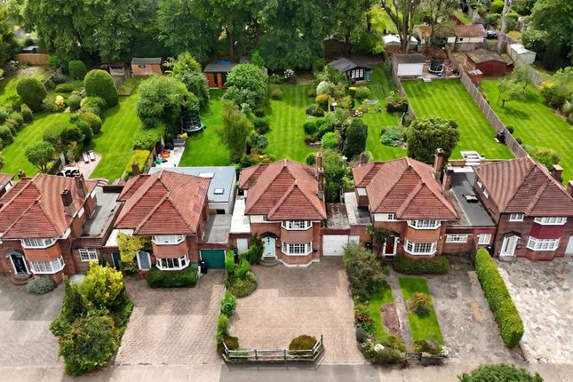 3 bed property, in Great Tattenhams, £700,000