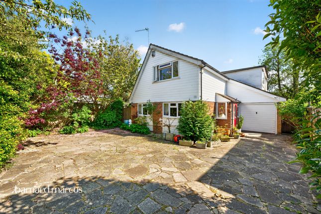 4 bed property, in Wellesford Close, £850,000