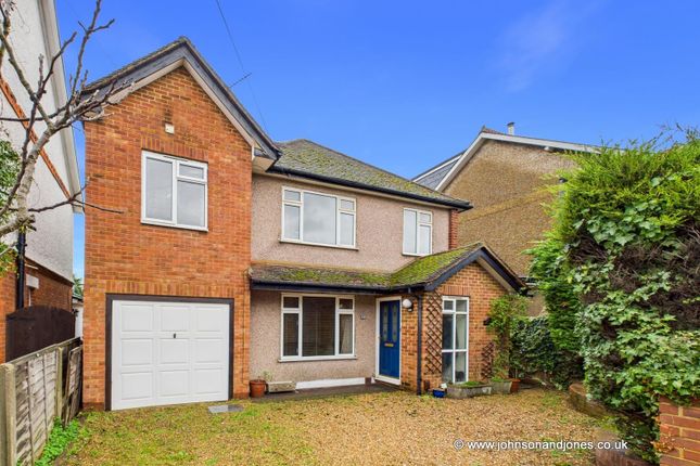 4 bed property, in Weir Road, £625,000