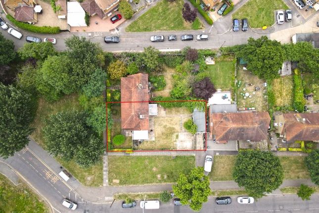 3 bed property, in Manford Way, £850,000
