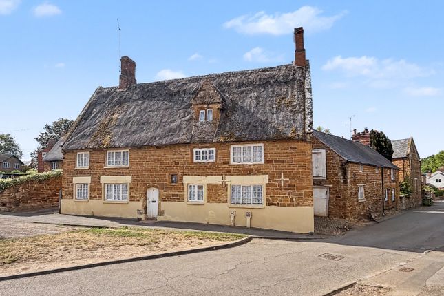 4 bed property, in Homestead, £425,000
