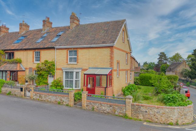 3 bed property, in 25 Church Road Trull, £315,000
