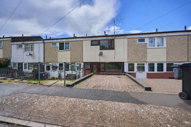 3 bed property, in 25 Cofton Grove, £29,000