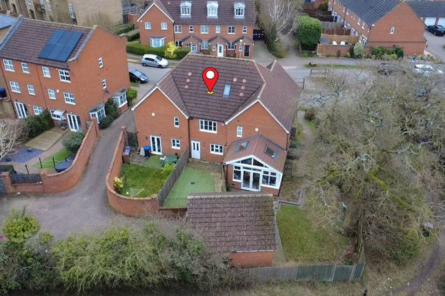 3 bed property, in Mendip Way, £385,000