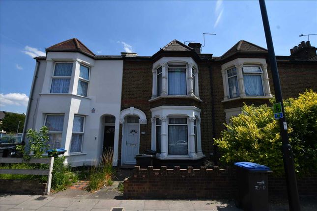 3 bed property, in Hertford Road, £424,995
