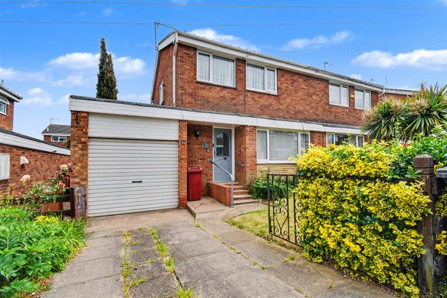 3 bed property, in Priory Crescent, £155,000