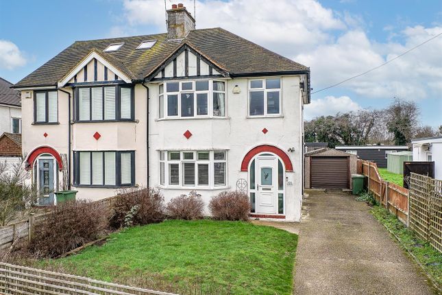 3 bed property, in Shenley Lane, £625,000