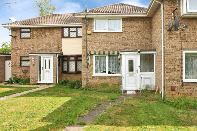 2 bed property, in Pyhill, £210,000