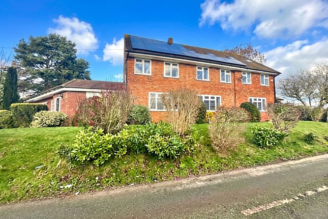 8 bed property, in Ranton, £900,000