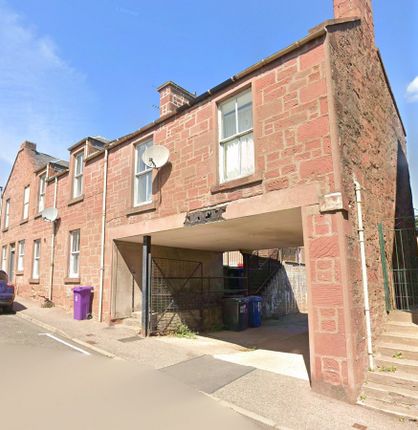 6 bed property, in Marywell Brae, £300,000