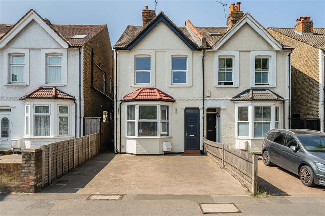 3 bed property, in Kingston Road, £699,950
