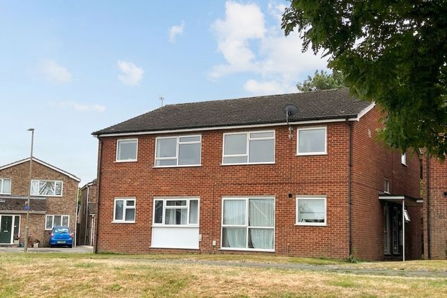 2 bed property, in Denbigh Road, £265,000