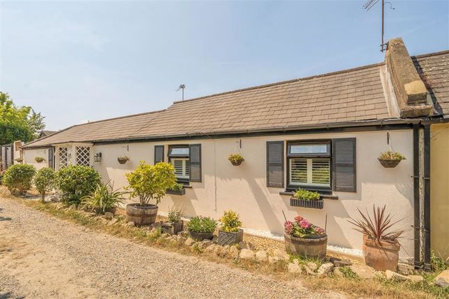 2 bed property, in Occupation Lane, £675,000
