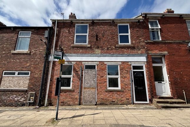 2 bed property, in 32 Woods Terrace, £20,000