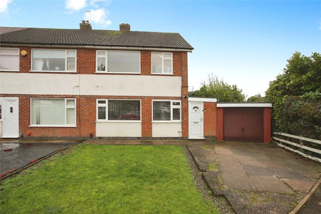 3 bed property, in Richard Close, £240,000
