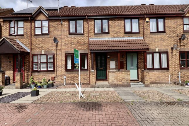 2 bed property, in Waite Close, £175,000