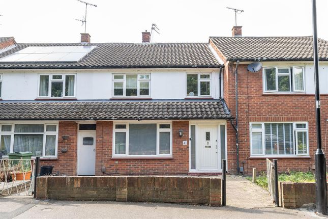 3 bed property, in South Avenue, £550,000