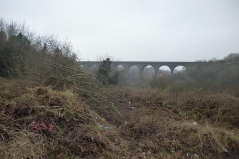 Land, in GRAYLING ROAD, £200,000