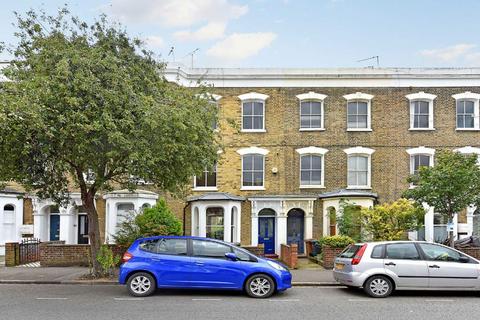 4 bed property, in Queen Anne Road, £1,400,000