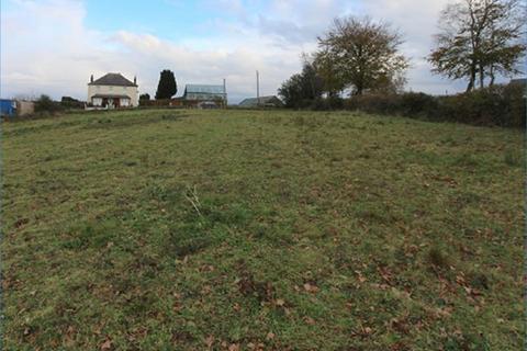 Studio, in Stag's head, £69,950
