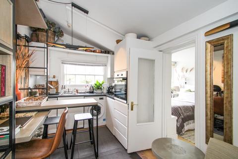 Studio, in Caledonian Road, £295,000