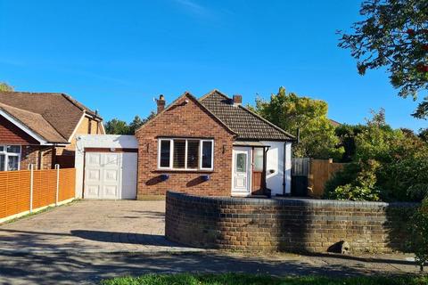 2 bed property, in Cannon Grove, £575,000