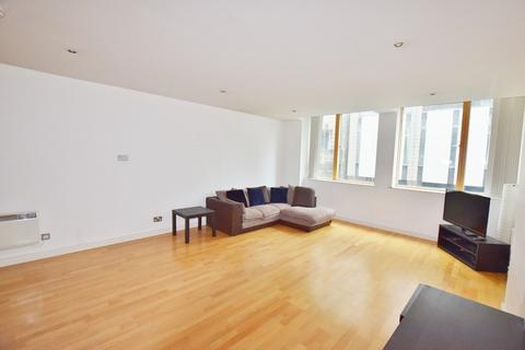 1 bed property, in Park Row, £170,000