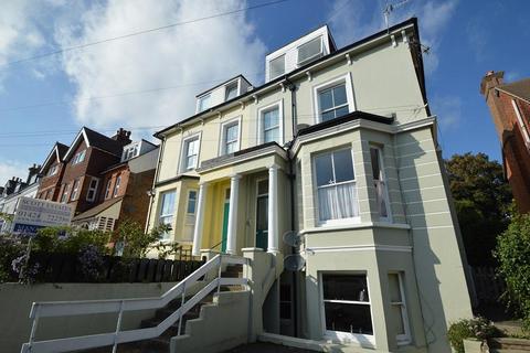 1 bed property, in Springfield Road, £99,000
