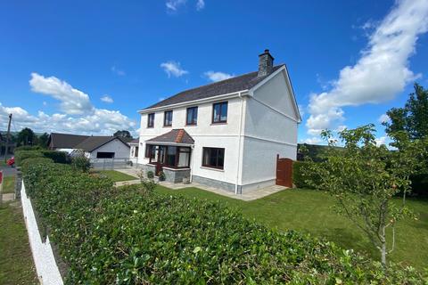 4 bed property, in Penrhiwllan, £499,950