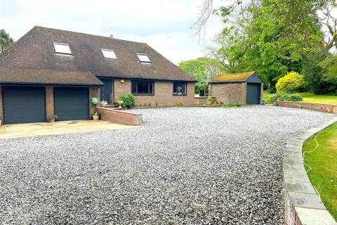 5 bed property, in The Little House, £899,995