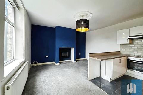 2 bed property, in Sunny Bank Road, £100,000