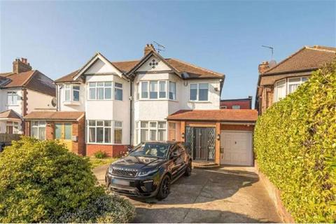 4 bed property, in Chatsworth Avenue, £1,100,000