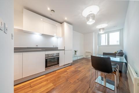 1 bed property, in Metropolitan House, £82,500